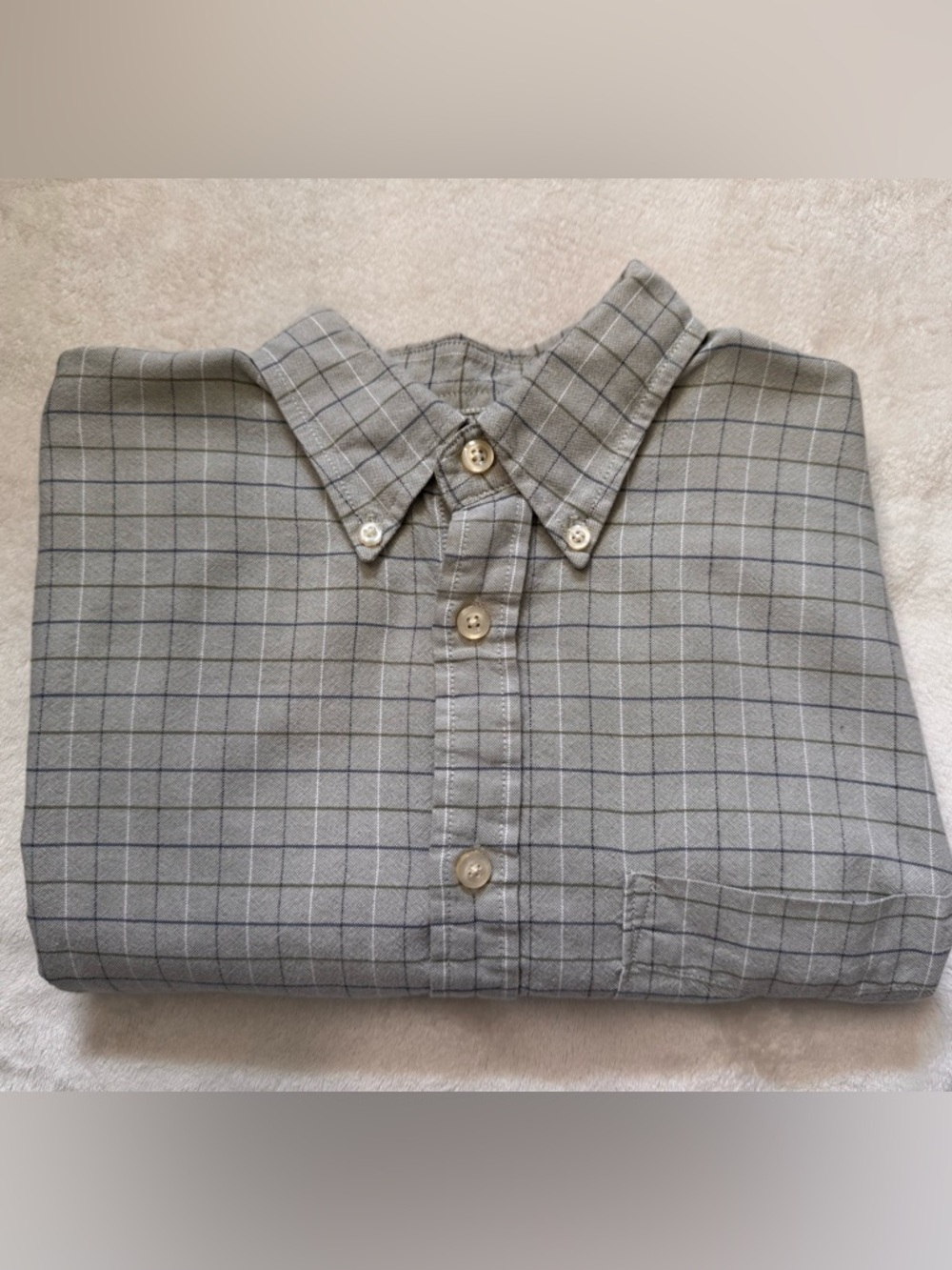 IZOD Button Down - Picture 5 of 6